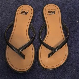 American Eagle Flip Flops
